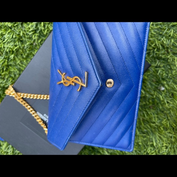 SAINT LAURENT Envelope Wallet on Chain - Picture 5 of 13